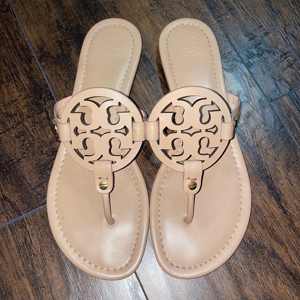 Tory Burch Millers Size 9 LIKE NEW